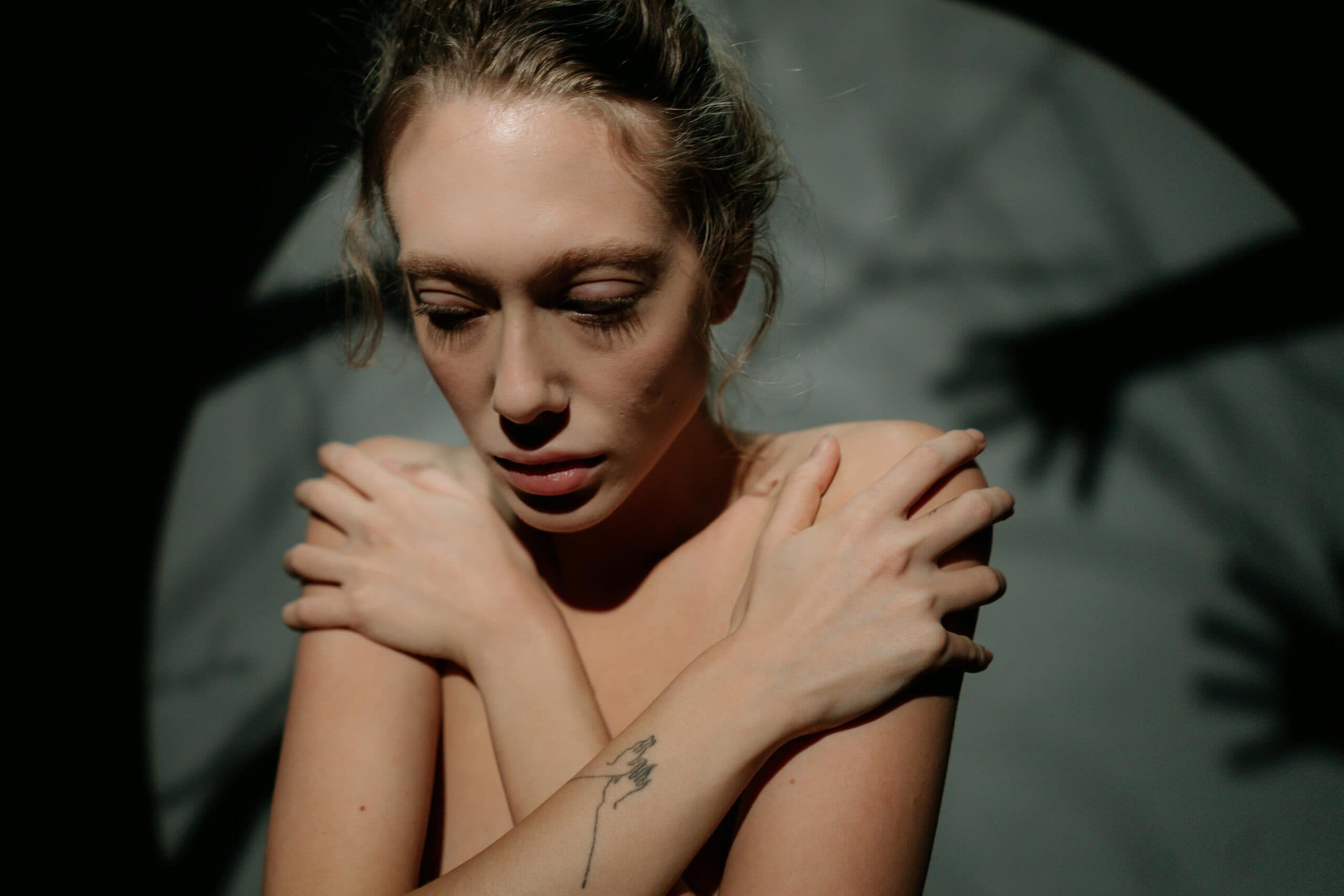 Stock image representing a person experiencing symptoms of schizophrenia